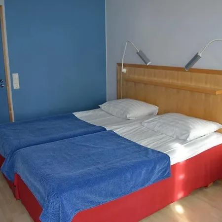 Uusikuu Hotel 3*